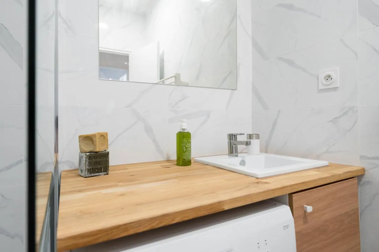 Le Complexe Concorde - 3 Apartments 16 Pers Velodrome Terrasse Clim Marselha