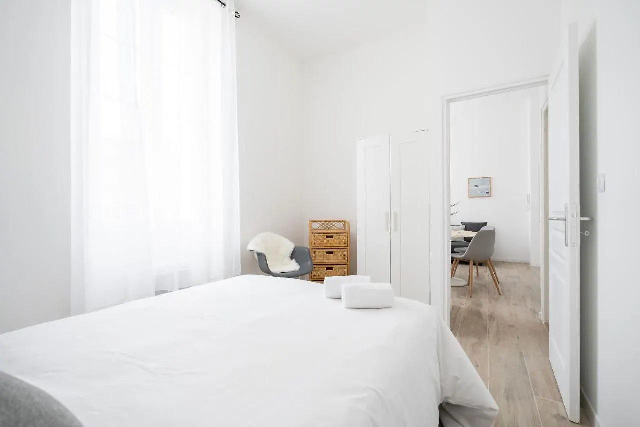 Le Complexe Concorde - 3 Apartments 16 Pers Velodrome Terrasse Clim Marsella 0*,  Francia