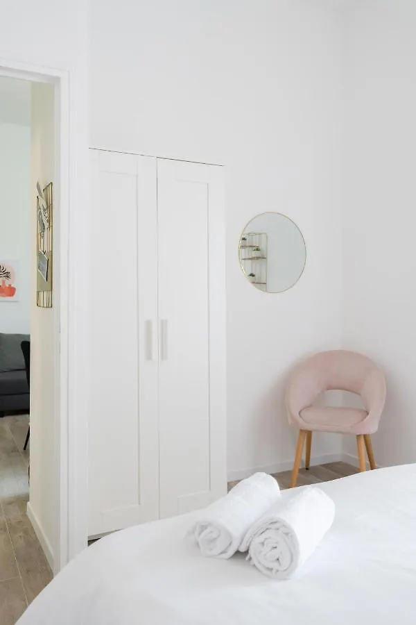 Le Complexe Concorde - 3 Apartments 16 Pers Velodrome Terrasse Clim 마르세유 0*,  프랑스